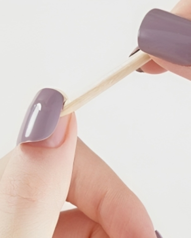 Tháo móng gel/ bột/ móng úp