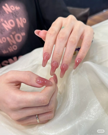 Sơn gel (vẽ hoạ tiết đơn giản)