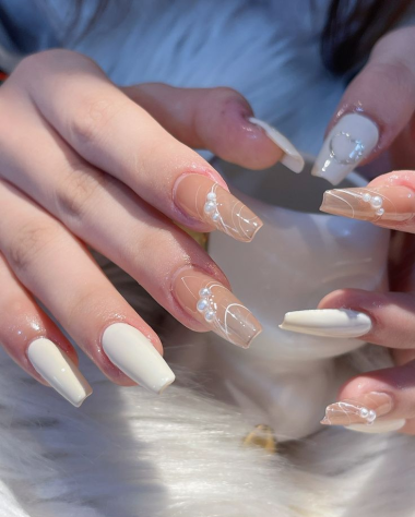 Sơn gel (vẽ hoạ tiết đơn giản)