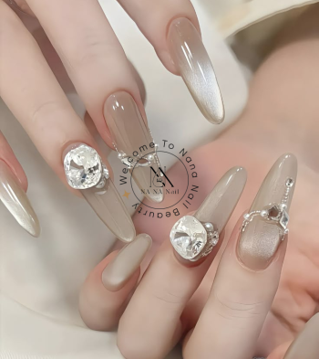 Sơn mắt mèo/Flash