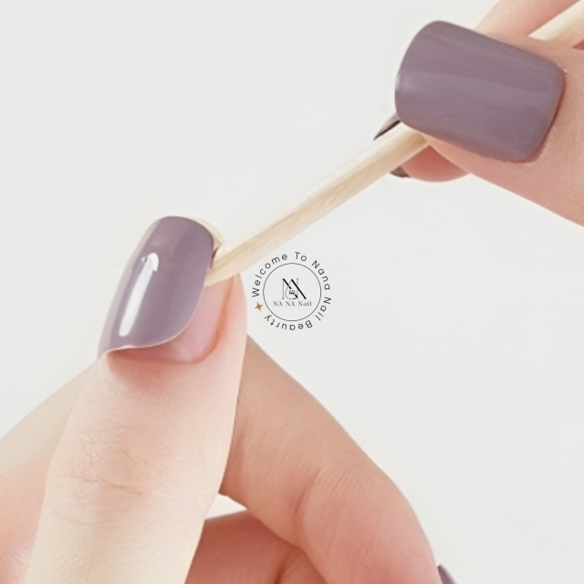 Tháo móng gel/ bột/ móng úp