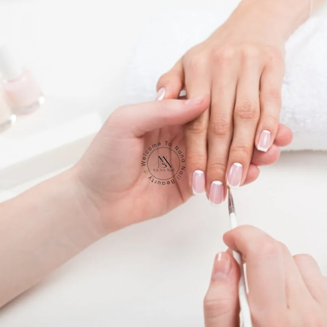 Cắt da tay kết hợp dưỡng